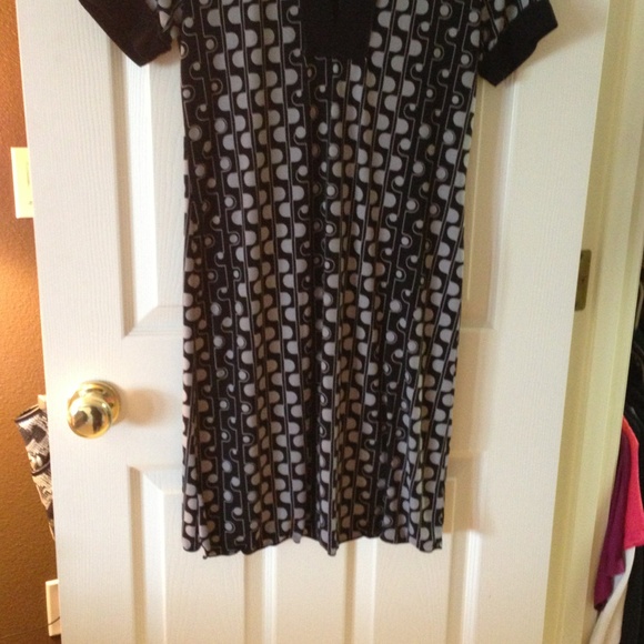 Max Studio TShirt dress - Picture 2 of 2